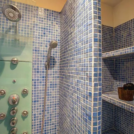 Apartment Spacious Family Flat In Mirabeau By Guestready *