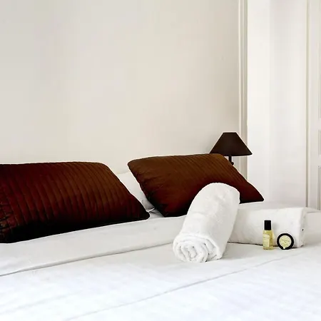 Appartamento Spacious Family Flat In Mirabeau By Guestready Parigi